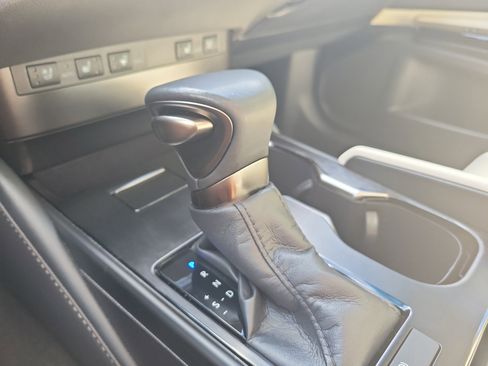 Used 2024 Lexus ES 250 w/ Premium Package image 31