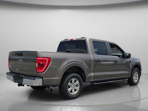 Used 2021 Ford F150 XLT w/ Trailer Tow Package RWD image 6