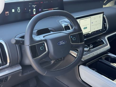 New 2026 Ford Expedition Max Platinum w/ Platinum Ultimate Package AWD/4WD image 26