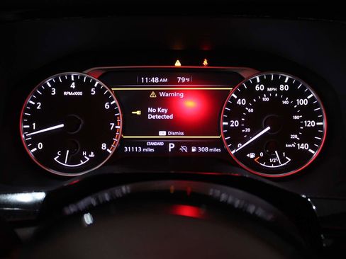 Used 2022 Nissan Pathfinder SV image 21