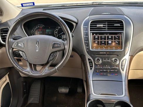 Used 2016 Lincoln MKX Reserve w/ Climate Package image 19