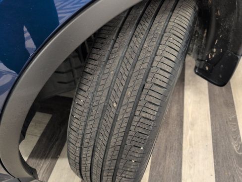 Used 2021 Nissan Murano SL w/ SL Moonroof Package image 24