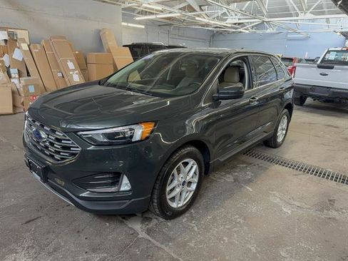 Certified 2022 Ford Edge SEL w/ Convenience Package AWD/4WD image 4