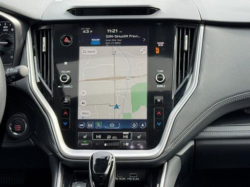 Used 2025 Subaru Outback Limited image 14