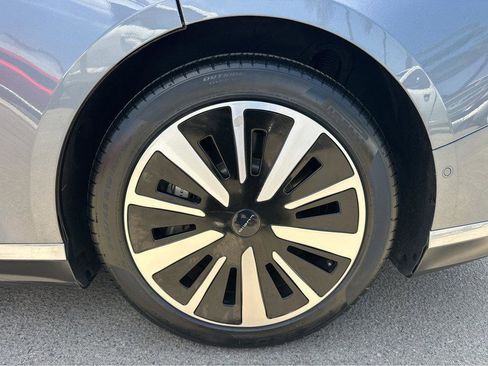 Used 2024 Lucid Air Touring AWD/4WD image 14