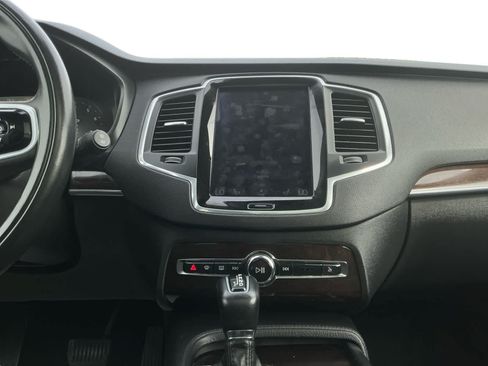 Used 2019 Volvo XC90 T6 Momentum w/ Advanced Package AWD/4WD image 11