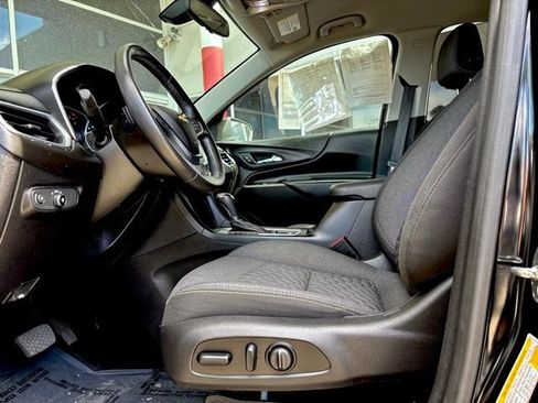 Used 2019 Chevrolet Equinox LT AWD/4WD image 16