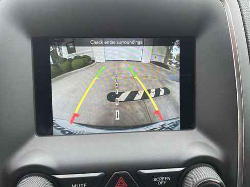 Used 2019 Dodge Durango SXT AWD/4WD image 25
