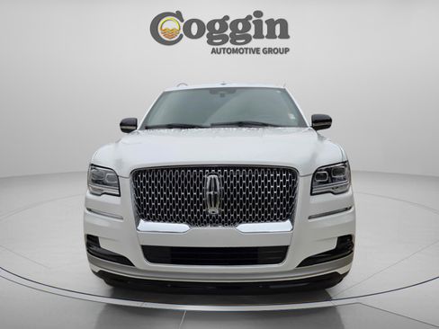 Used 2024 Lincoln Navigator L Reserve AWD/4WD image 8