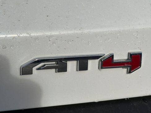 Used 2022 GMC Acadia AT4 w/ Technology Package image 12