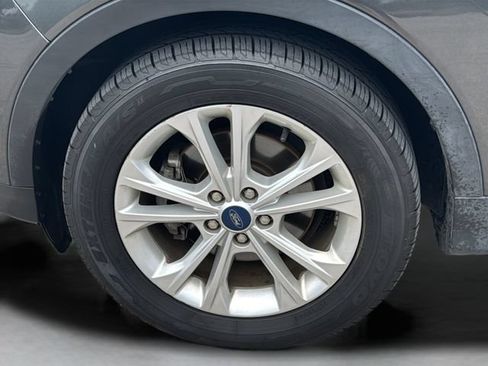 Used 2018 Ford Escape SE FWD image 28