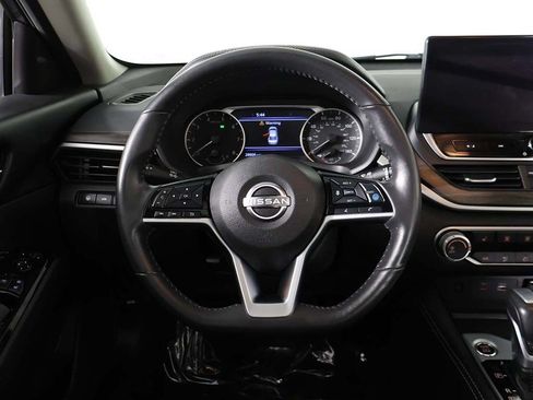 Used 2023 Nissan Altima 2.5 SV w/ SV Premium Package FWD image 41