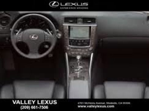Used 2014 Lexus IS 250C w/ Navigation System Package RWD image 10