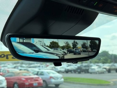 New 2025 Chevrolet Suburban Premier image 26