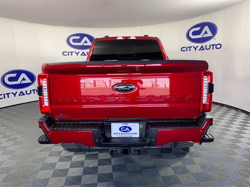 Used 2024 Ford F250 XLT w/ Black Appearance Package image 4