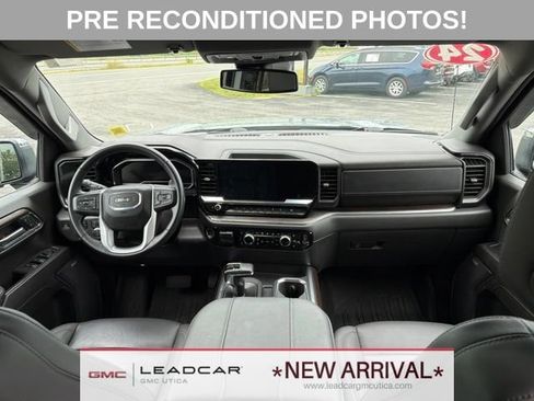 Used 2024 GMC Sierra 1500 SLT w/ SLT Premium Plus Package AWD/4WD image 17