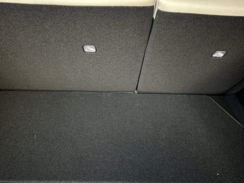 New 2026 Nissan Leaf Platinum+ image 17