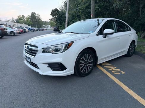 Used 2019 Subaru Legacy 2.5i Premium AWD/4WD image 4