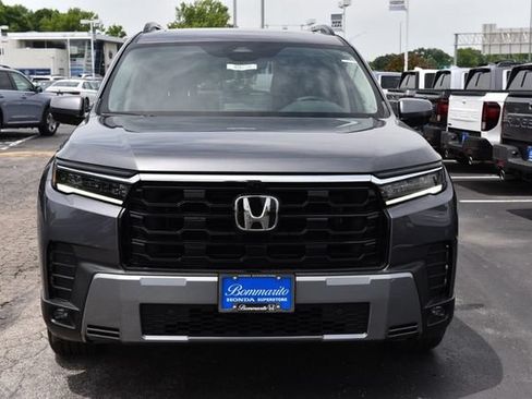 New 2026 Honda Pilot Touring image 4