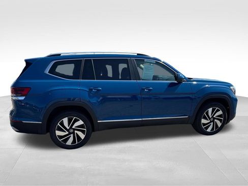 Used 2025 Volkswagen Atlas SEL AWD/4WD image 3