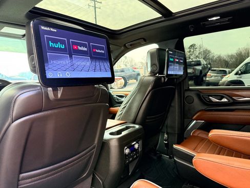 Used 2023 GMC Yukon Denali Ultimate image 37