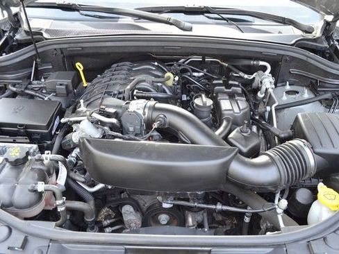Used 2024 Dodge Durango GT AWD/4WD image 41