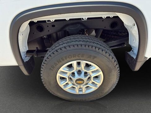 Used 2026 Chevrolet Silverado 2500 LT AWD/4WD image 11
