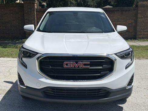 Used 2019 GMC Terrain SLE w/ LPO, Cargo Package FWD image 3