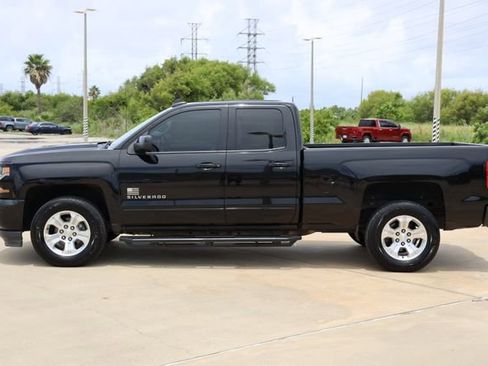 Used 2017 Chevrolet Silverado 1500 LT w/ All Star Edition AWD/4WD image 5