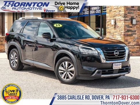 Used 2023 Nissan Pathfinder SL AWD/4WD image 1