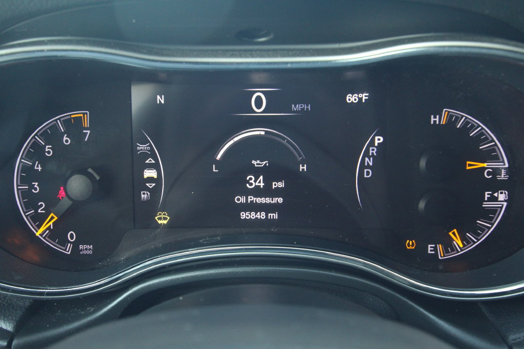 Used 2020 Jeep Grand Cherokee Limited w/ Premium Lighting Group AWD/4WD image 45