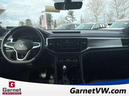 Used 2023 Volkswagen Atlas Cross Sport SE w/ Panoramic Sunroof Package image 13