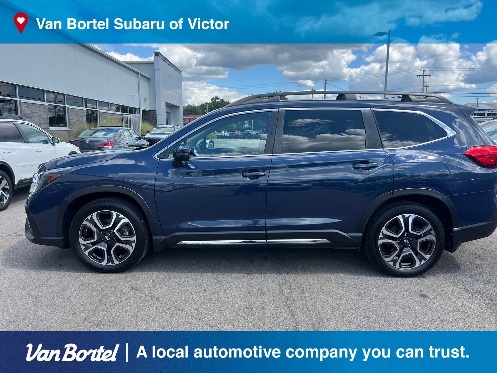 Certified 2023 Subaru Ascent Limited AWD/4WD image 3