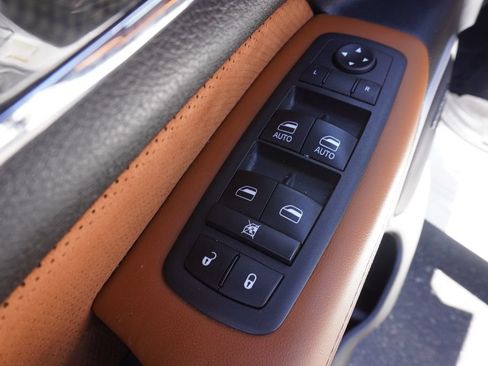 Used 2021 Jeep Grand Cherokee SRT AWD/4WD image 15