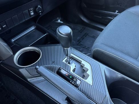 Used 2014 Toyota RAV4 XLE image 21