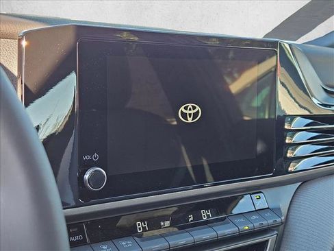 New 2026 Toyota Camry SE FWD image 11