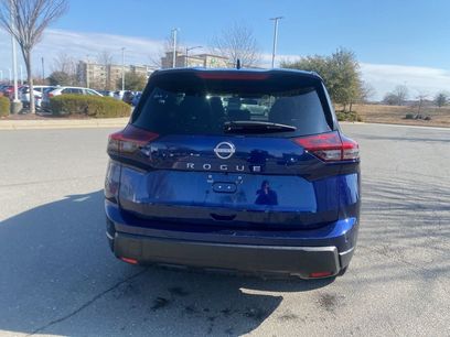 Used 2025 Nissan Rogue SV