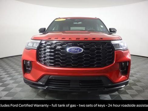 Used 2025 Ford Explorer ST-Line w/ Premium Package AWD/4WD image 12
