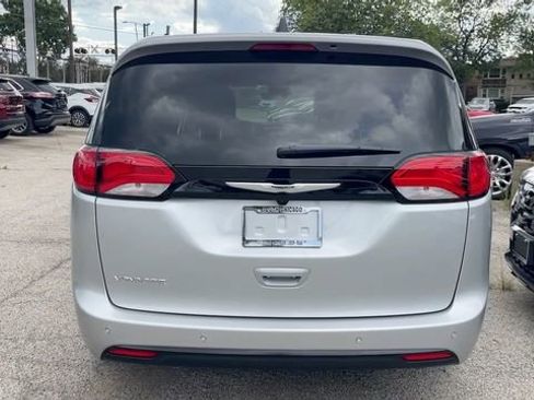 New 2026 Chrysler Voyager LX image 26