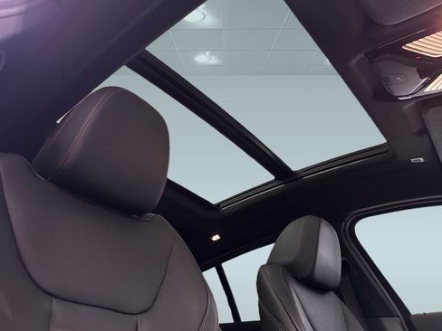 Used 2019 BMW X4 M40i w/ Executive Package image 27