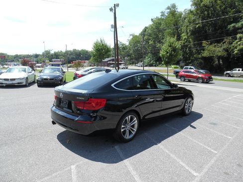 Used 2018 BMW 330i Gran Turismo xDrive AWD/4WD image 6