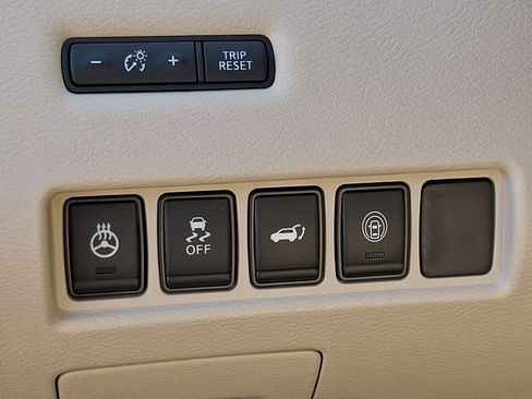 Certified 2024 Nissan Murano SL AWD/4WD image 29