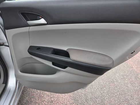 Used 2012 Honda Accord LX image 36