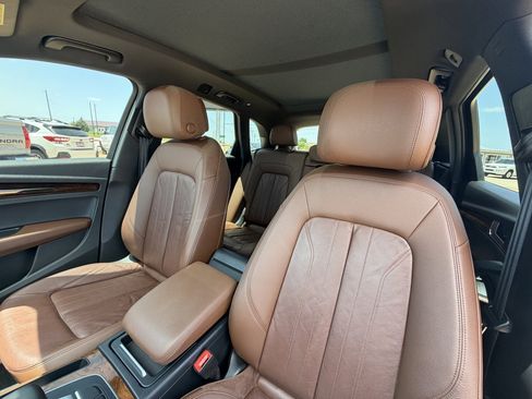 Used 2018 Audi Q5 2.0T Premium Plus AWD/4WD image 16