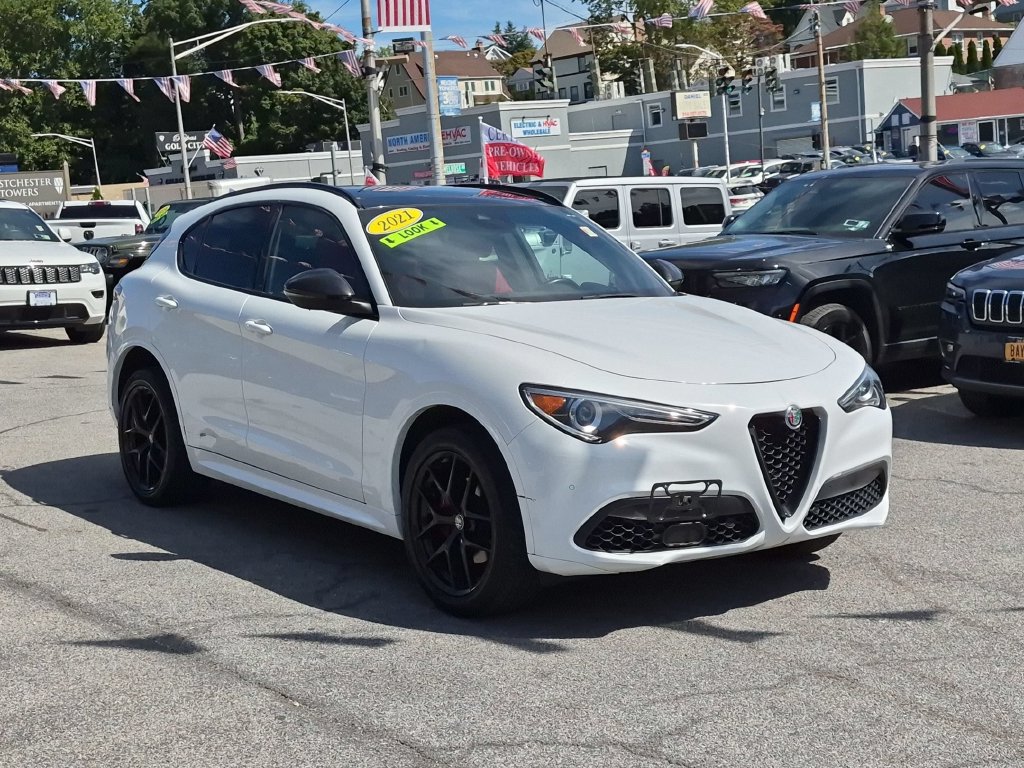 Used 2021 Alfa Romeo Stelvio Ti Sport AWD/4WD image 3
