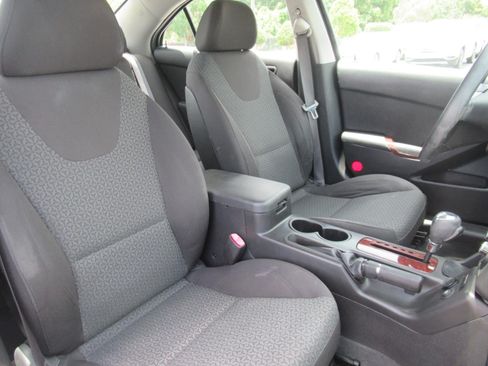 Used 2007 Pontiac G6 Sedan w/ Sport Package FWD image 9