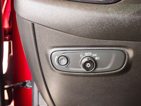 Used 2023 Chevrolet Equinox RS w/ RS Leather Package image 23