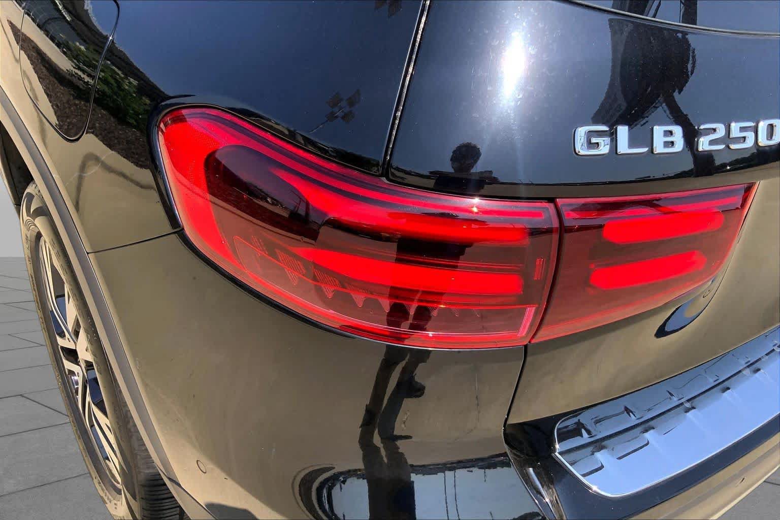 Used 2024 Mercedes-Benz GLB 250 image 27
