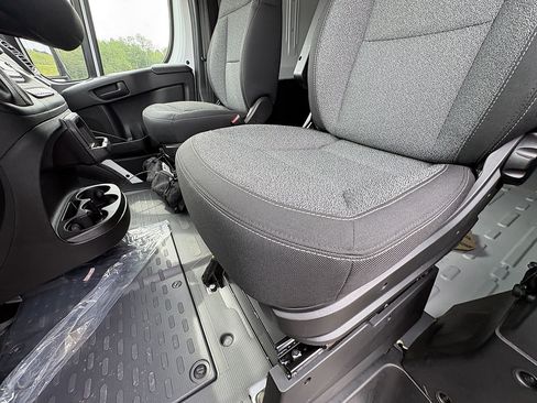 New 2025 RAM ProMaster 2500 FWD image 36