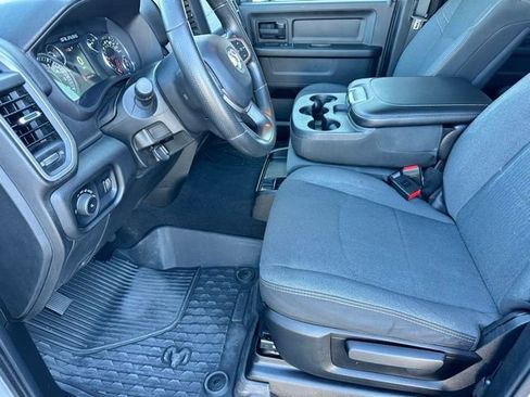 Used 2024 RAM 2500 Tradesman w/ Chrome Appearance Group image 6